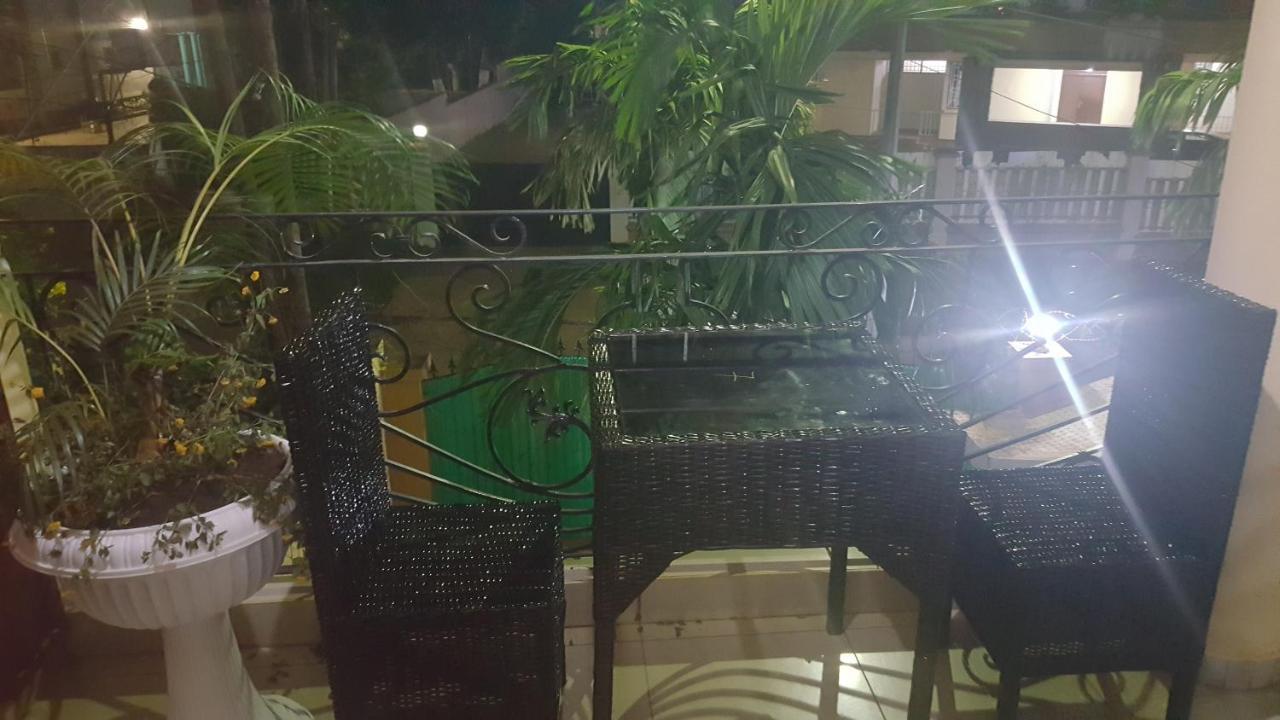 Résidences hôtelières Micheline et Emile Yaoundé Exterior foto